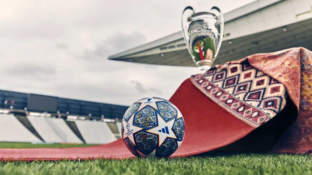 Balón adidas UEFA Champions League Final Istanbul 2023